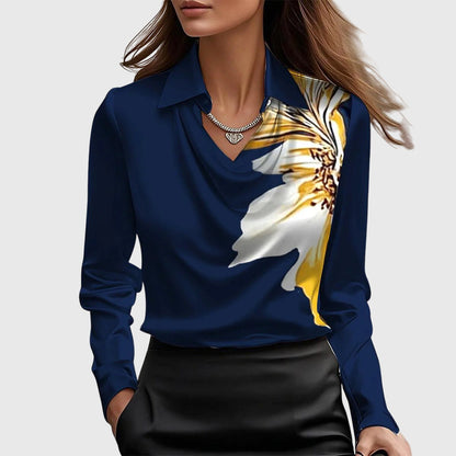 Sylvie - Blouse met luxe glans en plooihals
